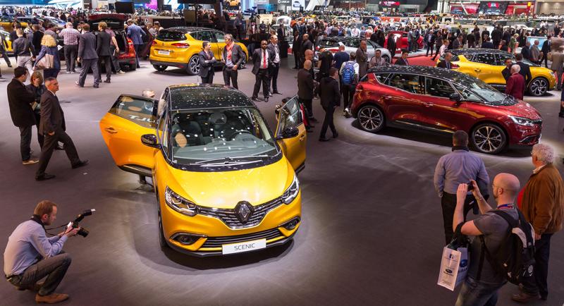 Renault con la nuova Scenic reinventa ilconcetto di monovolume Renault con la nuova Scenic reinventa ilconcetto di monovolume