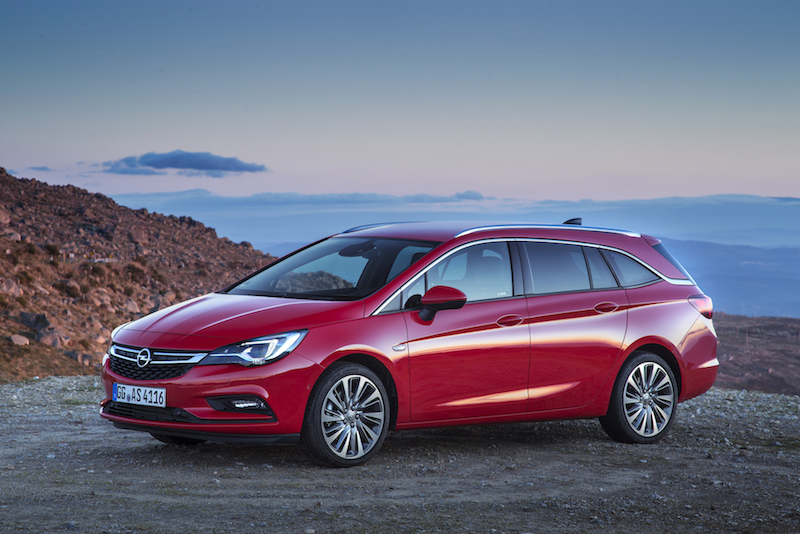 Nuova Astra Sports Tourer: fatta come si deve