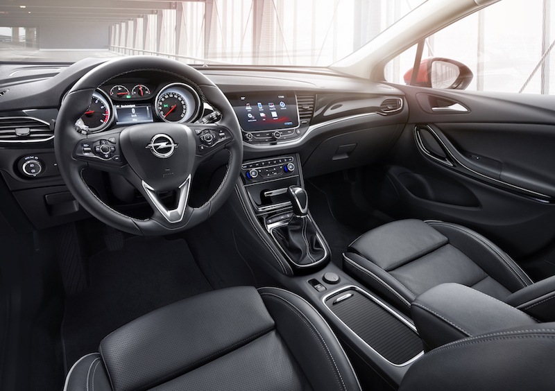 Nuova Astra Sports Tourer: fatta come si deve