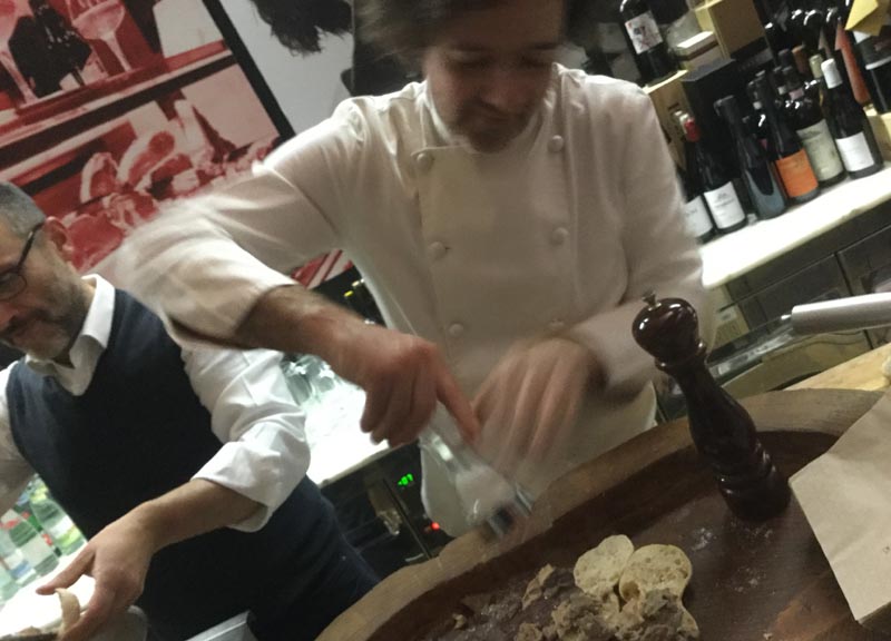 Mangiar bene viaggiando: i dieci anni di “Fuori Casello” Mangiar bene viaggiando: i dieci anni di “Fuori Casello”