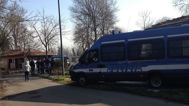 Via Idro, polemiche dopo lo sgombero: “Milano non può accettare questo degrado” Via Idro, polemiche dopo lo sgombero: “Milano non può accettare questo degrado”