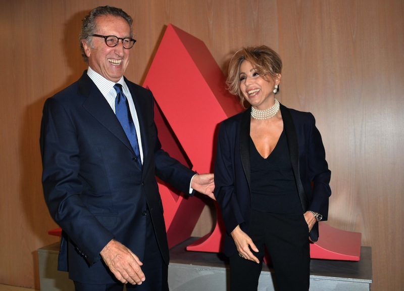 Banzai, media a Mondadori: Berlusconi batte De Benedetti Banzai, media a Mondadori: Berlusconi batte De Benedetti
