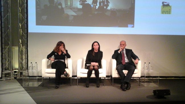 Eni, Descalzi taglia costi e investimenti. Ma la cedola rimane a 80 cent