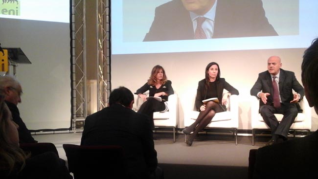 Eni, Descalzi taglia costi e investimenti. Ma la cedola rimane a 80 cent