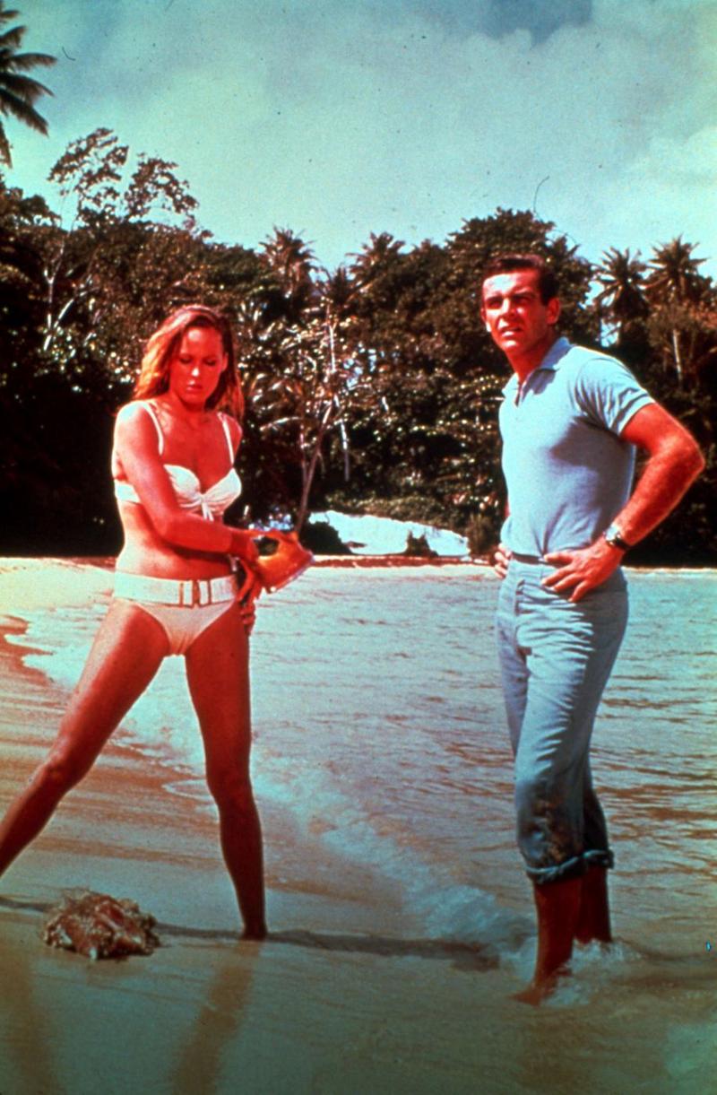 Ursula Andress, gli 80 anni della prima Bond girl. LE IMMAGINI