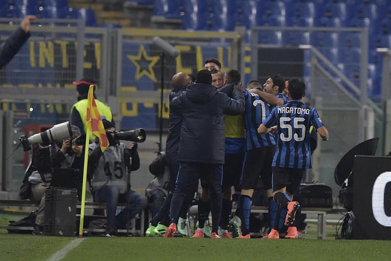Perisic e Nainggolan: Roma-Inter 1-1. Mancini: “Credo nella Champions” Perisic e Nainggolan: Roma-Inter 1-1. Mancini: “Credo nella Champions”