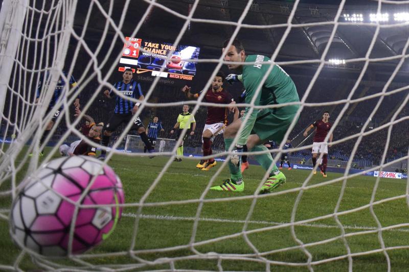 Perisic e Nainggolan: Roma-Inter 1-1. Mancini: “Credo nella Champions” Perisic e Nainggolan: Roma-Inter 1-1. Mancini: “Credo nella Champions”