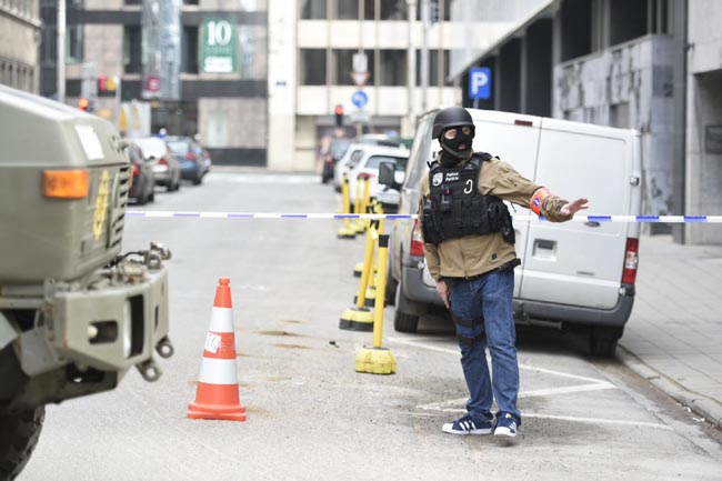 Bruxelles, la metropolitana paralizzata dopo l’attentato Bruxelles, la metropolitana paralizzata dopo l’attentato