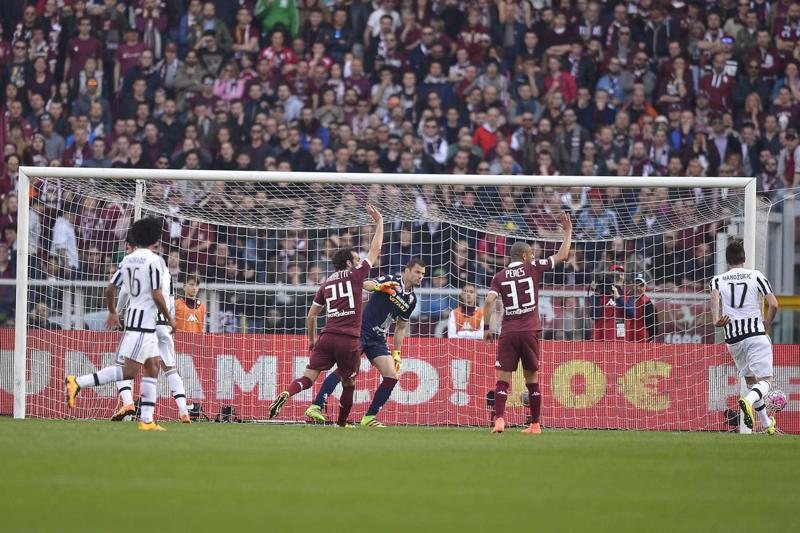 Non solo Khedira: Allegri senza 3 giocatori squalificati. E il Napoli.. Non solo Khedira: Allegri senza 3 giocatori squalificati. E il Napoli..