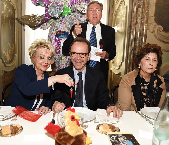 Amici della Lirica, da Parisi a Forattini ecco chi c’era (e chi no) Amici della Lirica, da Parisi a Forattini ecco chi c’era (e chi no)