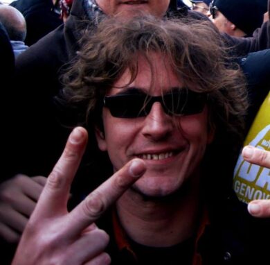 Candidato M5S, ultime ore di incertezza. Aperta consultazione online su Corrado