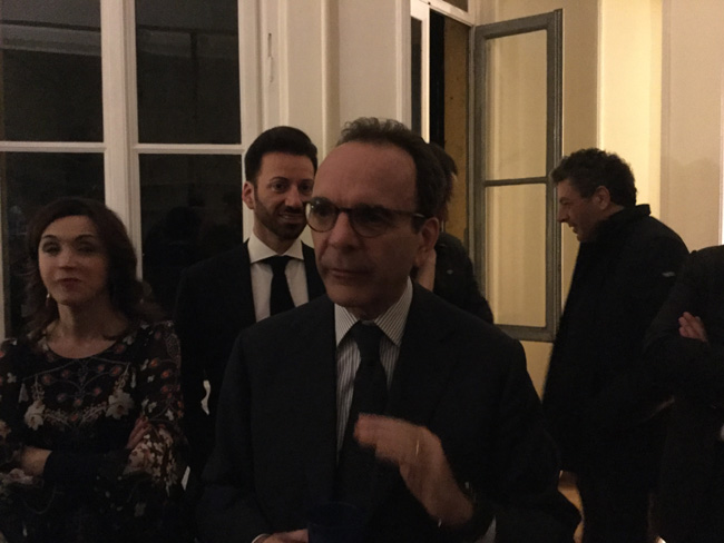 Parisi: “Le Pen? Sono distante. I residenti non paghino Area C” Parisi: “Le Pen? Sono distante. I residenti non paghino Area C”