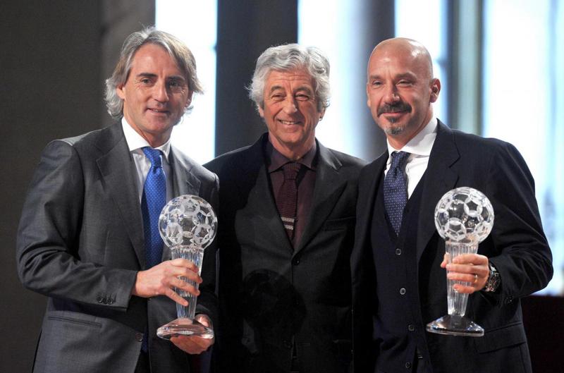 Cruyff, Rivera: “Addio campione, te ne sei andato troppo presto” Cruyff, Rivera: “Addio campione, te ne sei andato troppo presto”