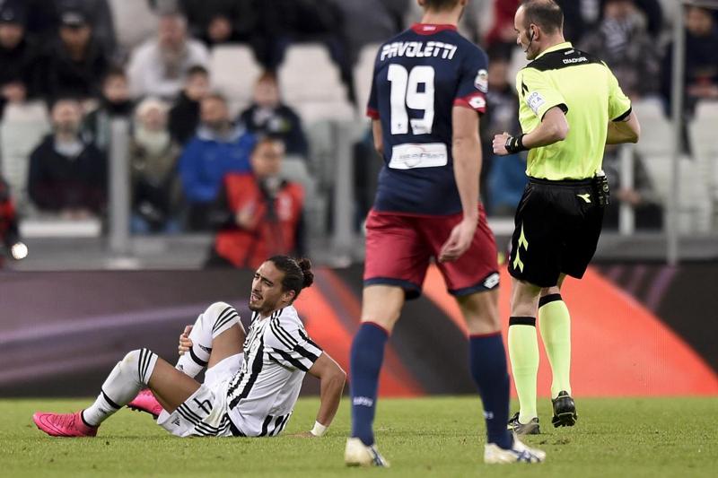 Juventus, Caceres verso il Napoli a parametro zero Juventus, Caceres verso il Napoli a parametro zero