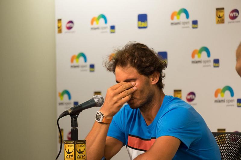 Tennis, Nadal malore a Miami e ritiro. “Ho avuto paura, stavo male” Tennis, Nadal malore a Miami e ritiro. “Ho avuto paura, stavo male”