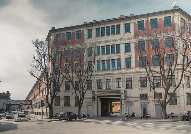 BASE Milano: apre il nuovo spazio culturale nella ex Ansaldo