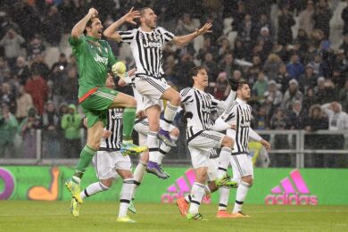 Juventus, a pranzo tutti davanti tv per vedere il ko del Napoli