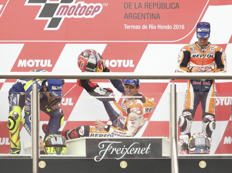 MotoGp, Marquez vince in Argentina. Valentino Rossi 2°: “Pregavo di non cadere” MotoGp, Marquez vince in Argentina. Valentino Rossi 2°: “Pregavo di non cadere”