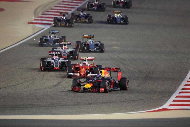 F1, passo indietro. Si torna alle qualifiche come nel 2015 F1, passo indietro. Si torna alle qualifiche come nel 2015