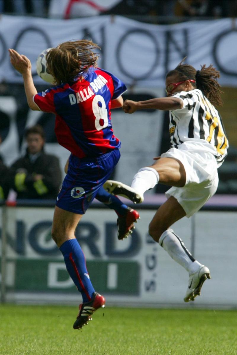 Dalla Bona, l’ex Milan e Chelsea cerca squadra su Subito.it. Ma è uno scherzo Dalla Bona, l’ex Milan e Chelsea cerca squadra su Subito.it. Ma è uno scherzo