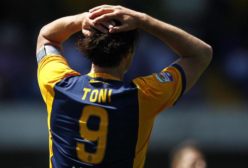 Verona, Luca Toni non convocato da Del Neri. “Scelta tecnica”