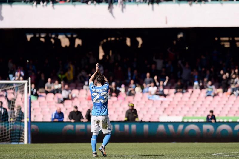 Gabbiadini fa l’Higuain: Napoli tris sul Verona. Ma è protesta al San Paolo Gabbiadini fa l’Higuain: Napoli tris sul Verona. Ma è protesta al San Paolo