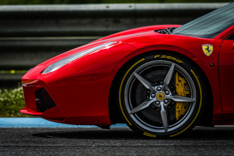Nuovo Pirelli P Zero: il pneumatico su misura per le supercar Nuovo Pirelli P Zero: il pneumatico su misura per le supercar