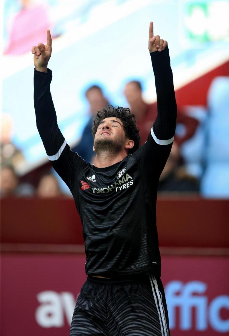 Chelsea, Antonio Conte medita la conferma di Pato in blues Chelsea, Antonio Conte medita la conferma di Pato in blues