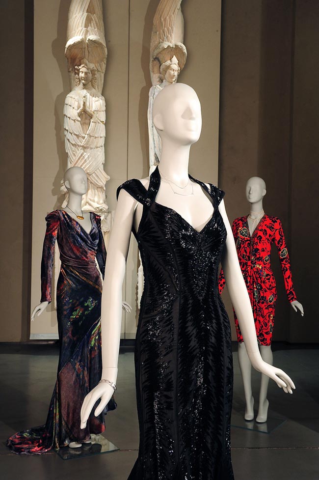 La moda aiuta l’arte: asta di abiti per i restauri del Duomo di Milano La moda aiuta l’arte: asta di abiti per i restauri del Duomo di Milano