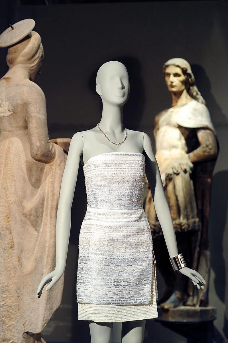 La moda aiuta l’arte: asta di abiti per i restauri del Duomo di Milano La moda aiuta l’arte: asta di abiti per i restauri del Duomo di Milano