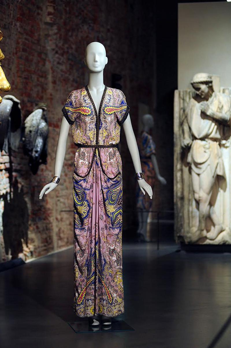 La moda aiuta l’arte: asta di abiti per i restauri del Duomo di Milano La moda aiuta l’arte: asta di abiti per i restauri del Duomo di Milano