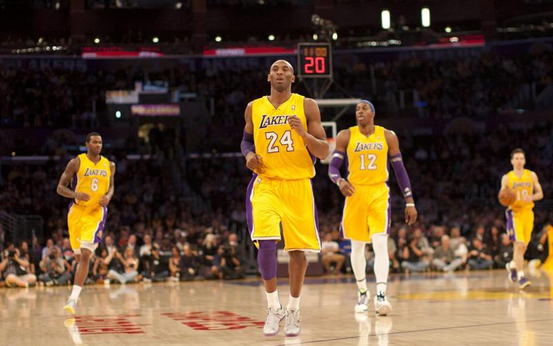 Kobe Bryant addio: ritiro tra lacrime e 60 punti nell’ultima del Black Mamba Kobe Bryant addio: ritiro tra lacrime e 60 punti nell’ultima del Black Mamba