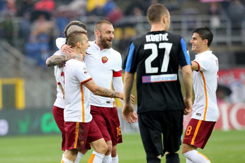 Atalanta e Roma incredibile 3-3. Totti salva Spalletti (espulso)