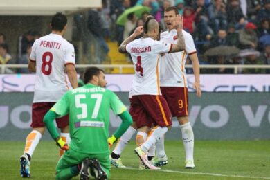 Atalanta e Roma incredibile 3-3. Totti salva Spalletti (espulso)