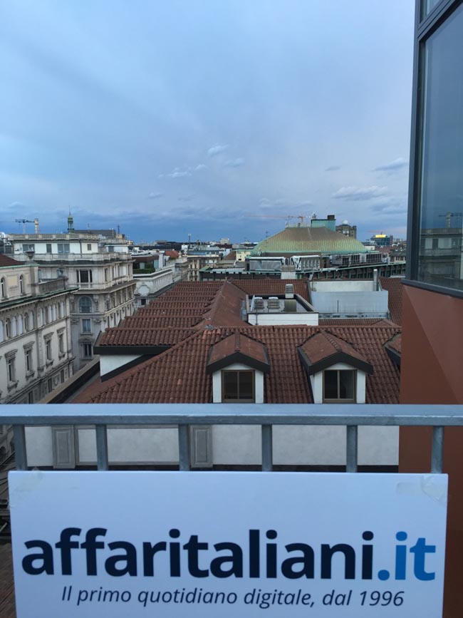 Affaritaliani.it scala i tetti di MilanoGrande festa per i primi vent’anni Affaritaliani.it scala i tetti di MilanoGrande festa per i primi vent’anni
