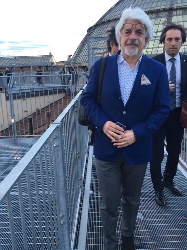 Affaritaliani.it scala i tetti di MilanoGrande festa per i primi vent’anni Affaritaliani.it scala i tetti di MilanoGrande festa per i primi vent’anni
