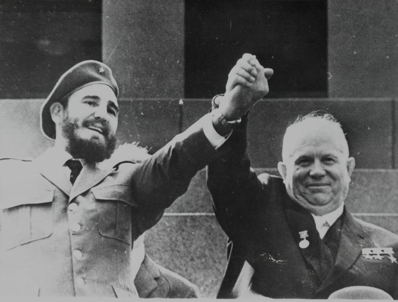 Fidel Castro a processo: alla prova della giuria popolare. Minoli, Catricalà e Casini interpreti Fidel Castro a processo: alla prova della giuria popolare. Minoli, Catricalà e Casini interpreti