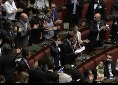 Legittima difesa, è scontro. Il testo torna in commissione