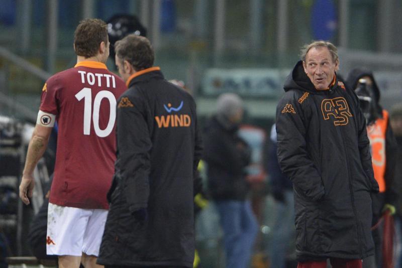 Zeman: “Sono malato di Totti. E’ ingiusto che…” Zeman: “Sono malato di Totti. E’ ingiusto che…”