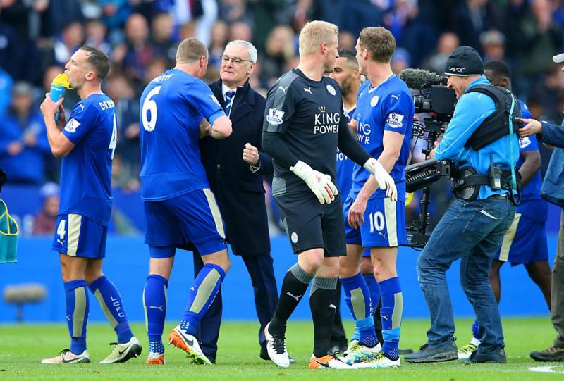 Leicester +7 sul Tottenham: Premier League a 3 punti da Claudio Ranieri Leicester +7 sul Tottenham: Premier League a 3 punti da Claudio Ranieri
