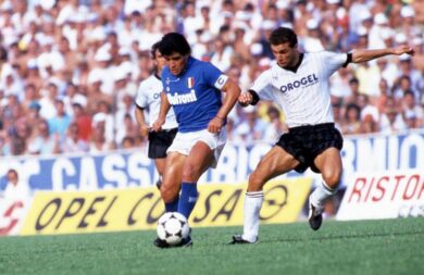 Maradona: “Juventus? Vince di culo. E poi ha fenomeni tra arbitri e…”