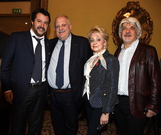Salvini: “Così Renzi ha ricattato Berlusconi attraverso Repubblica”