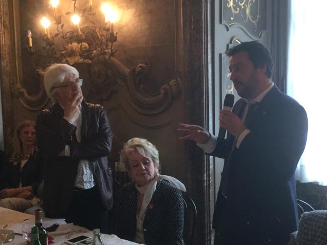 Salvini: “Così Renzi ha ricattato Berlusconi attraverso Repubblica”