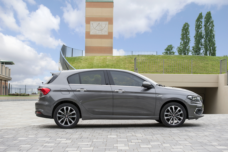 Fiat Tipo Hatchback 5 porte: eleganza compatta Fiat Tipo Hatchback 5 porte: eleganza compatta