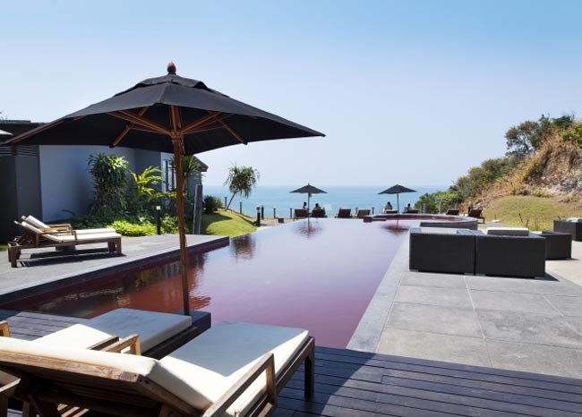 Infinity pool: le 10 piscine a sfioro più belle del mondo. FOTO Infinity pool: le 10 piscine a sfioro più belle del mondo. FOTO