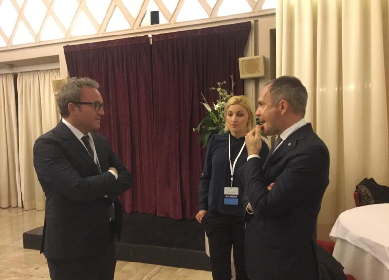 Mediolanum: un tour nei teatri per spiegare il risparmio