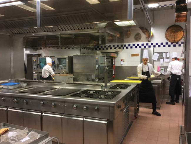 Viaggio dietro le quinte di Peck: i segreti della gastronomia italiana Viaggio dietro le quinte di Peck: i segreti della gastronomia italiana