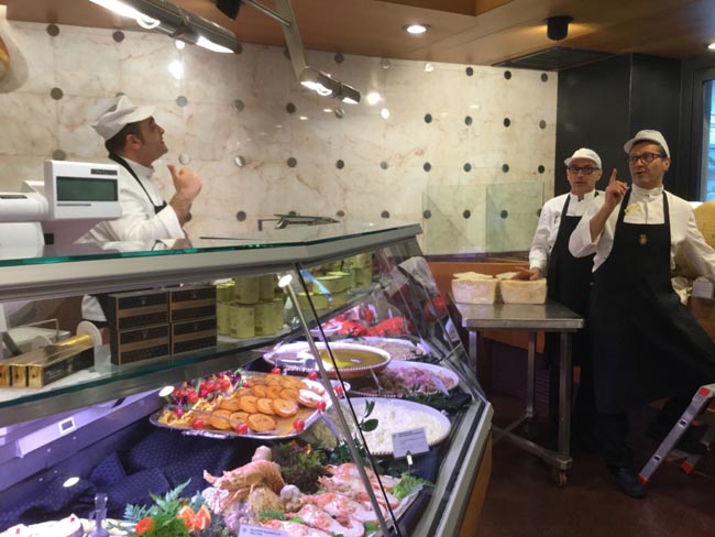 Viaggio dietro le quinte di Peck: i segreti della gastronomia italiana Viaggio dietro le quinte di Peck: i segreti della gastronomia italiana