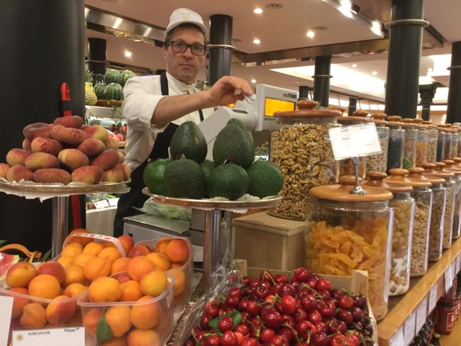 Viaggio dietro le quinte di Peck: i segreti della gastronomia italiana Viaggio dietro le quinte di Peck: i segreti della gastronomia italiana