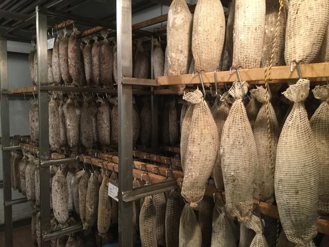 Viaggio dietro le quinte di Peck: i segreti della gastronomia italiana Viaggio dietro le quinte di Peck: i segreti della gastronomia italiana